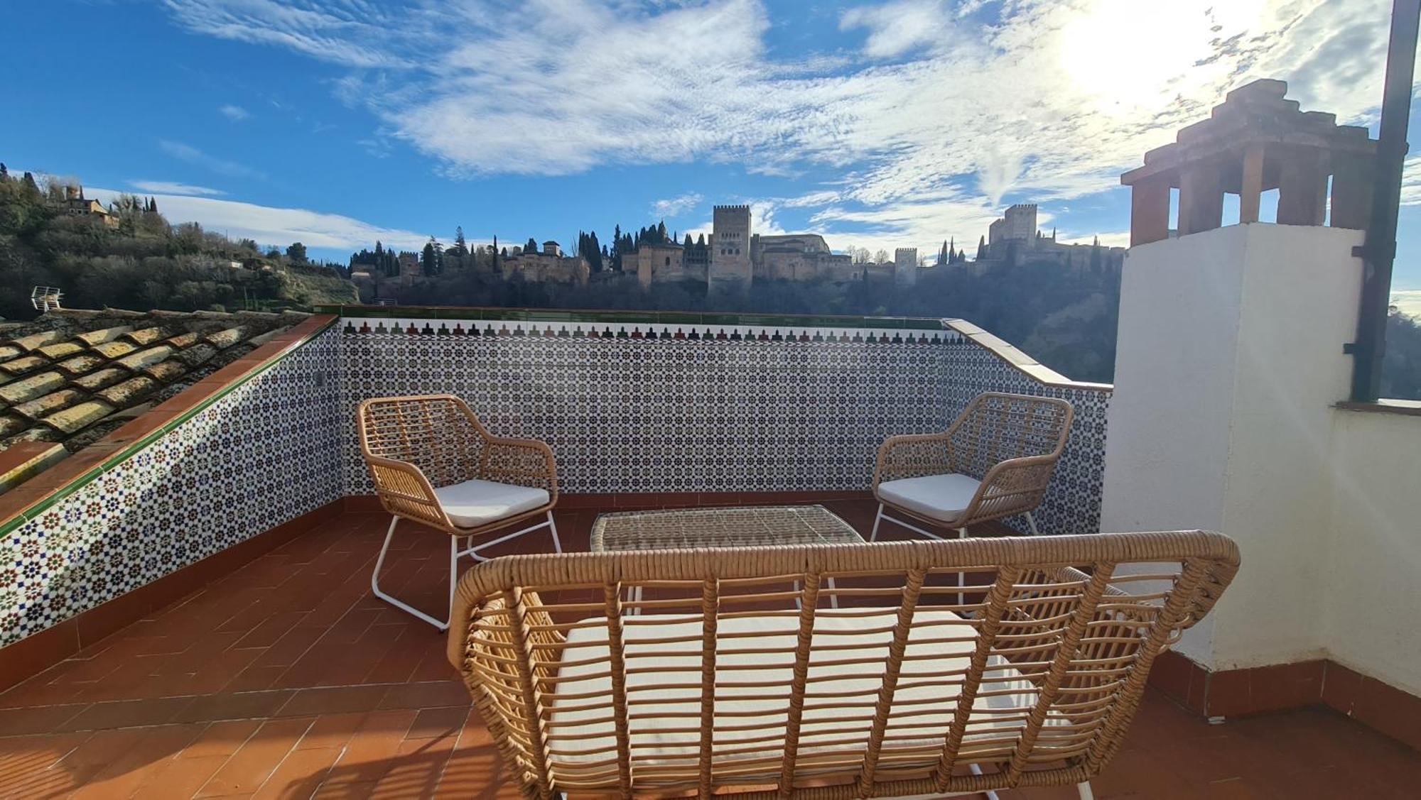 Zenit Mediterranean Suites By Florentia Homes Granada Exteriör bild