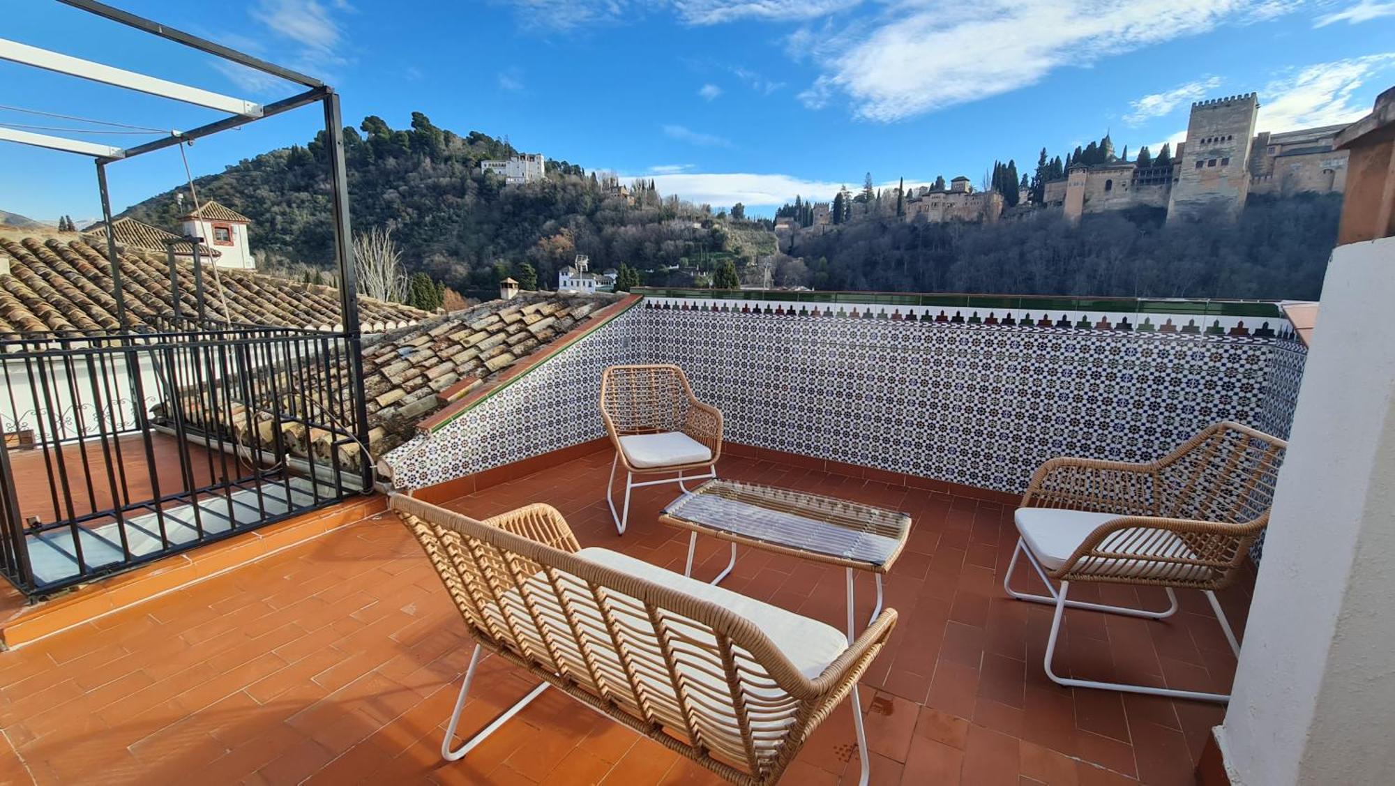 Zenit Mediterranean Suites By Florentia Homes Granada Exteriör bild